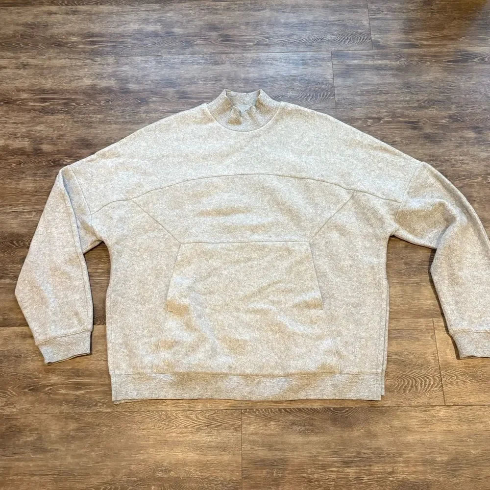 ALO Yoga Segment Pullover Gray Crew Neck Sweater